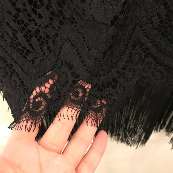 Nicole Miller Artelier Lace & Fringe Silk Top - Picture 6 of 9